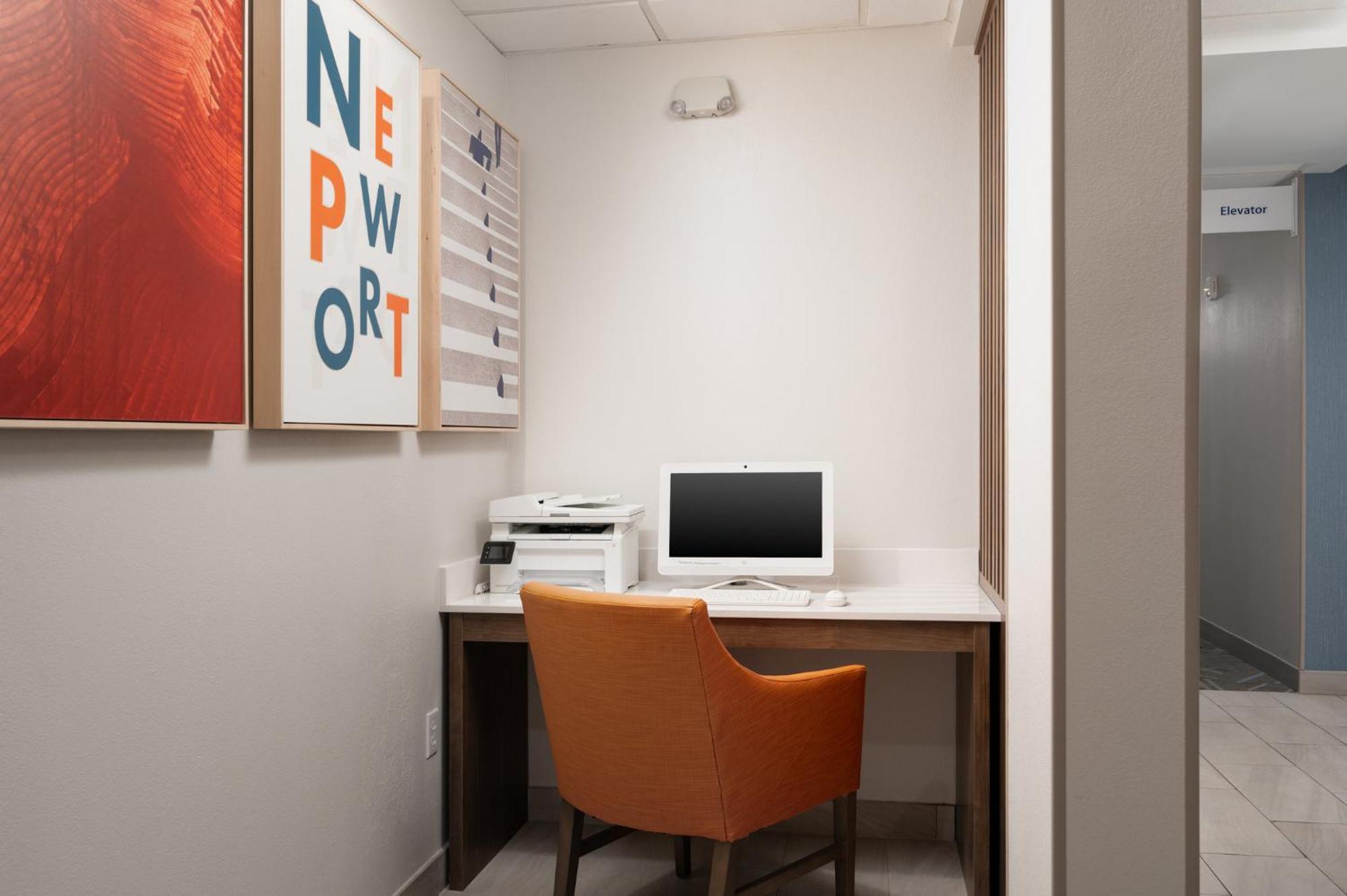 Holiday Inn Express Hotel & Suites Newport South By Ihg Luaran gambar