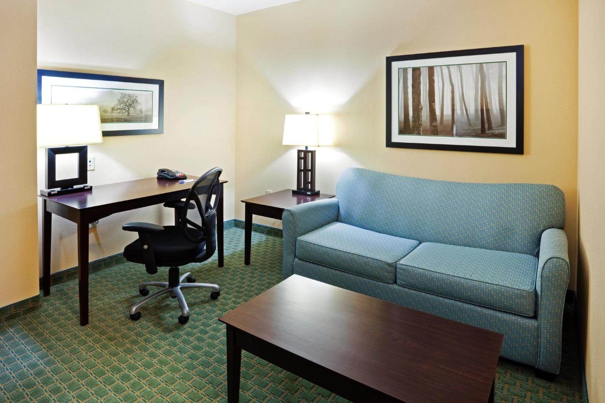 Holiday Inn Express Hotel & Suites Newport South By Ihg Luaran gambar