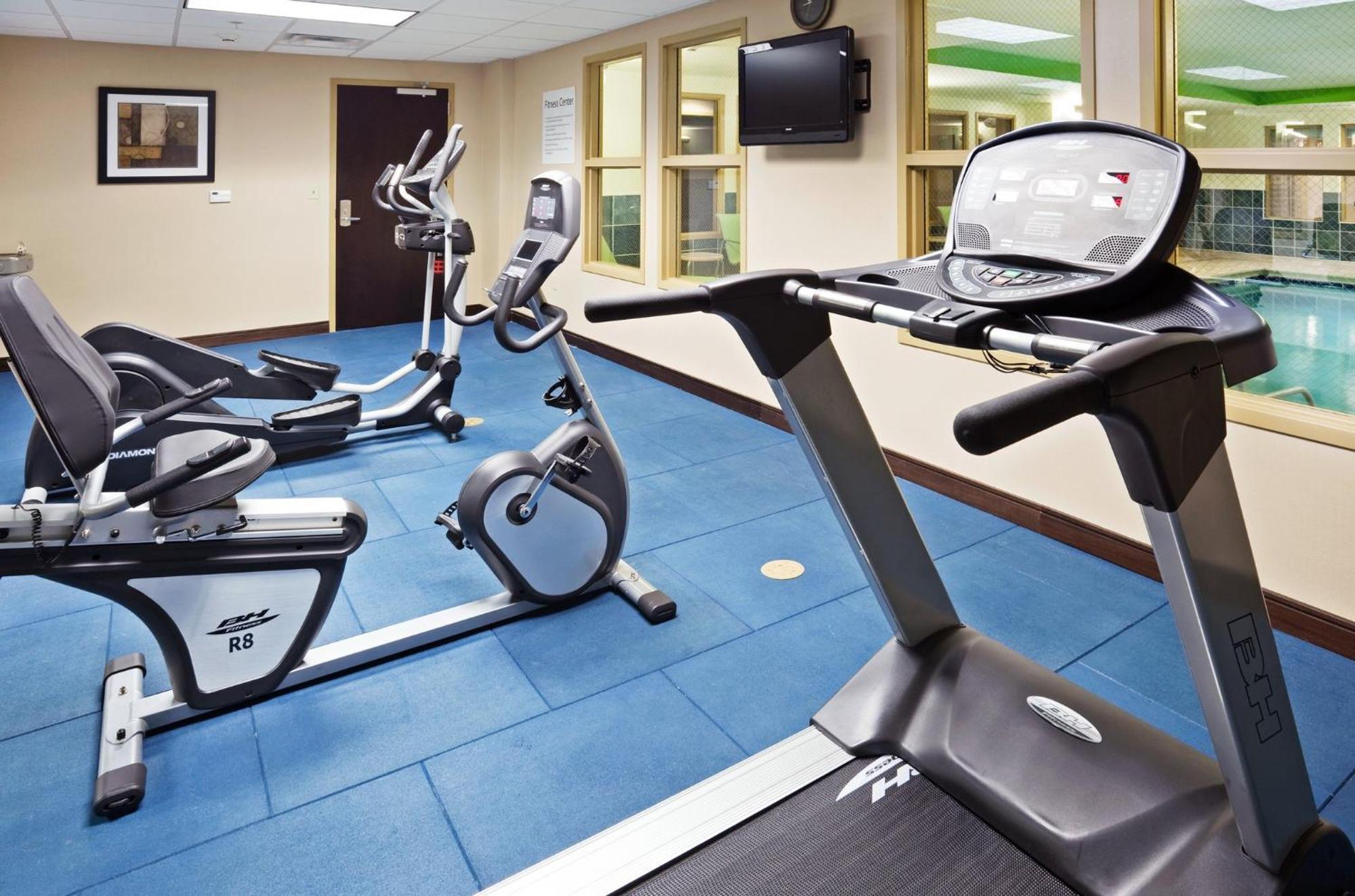 Holiday Inn Express Hotel & Suites Newport South By Ihg Luaran gambar